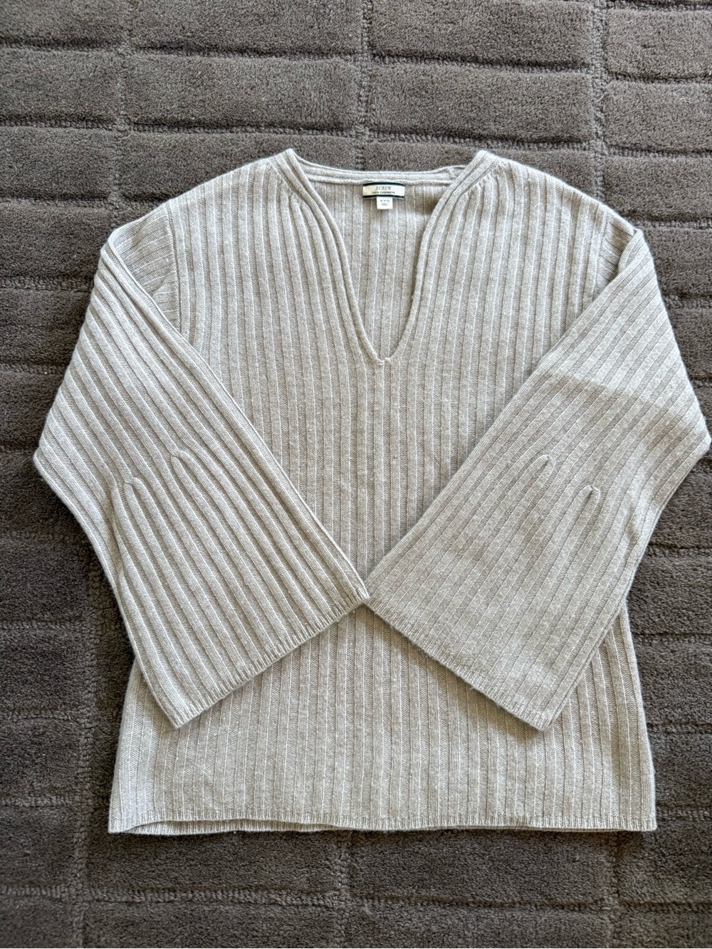J. Crew Ribbed V-Neck Sweater in Light Beige 100% Cashmere